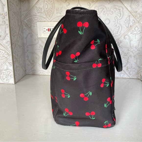 Kate Spade ♠️ Chelsea Nylon Tote- Black Cherry Print- Baby Bag - Picture 2 of 16